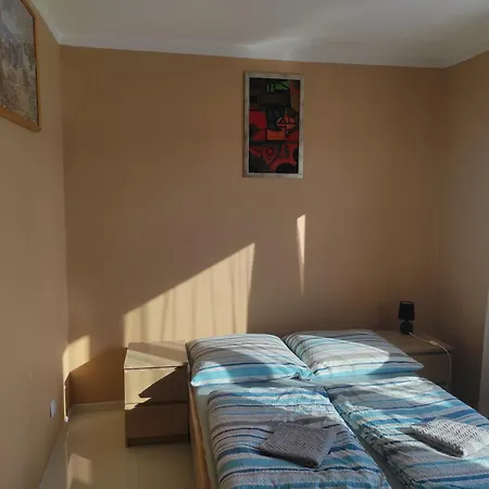 Zimer Mit Bad In Swineminde & Apartment *